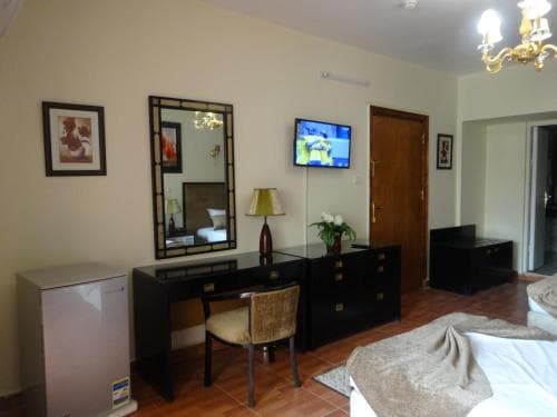 Indiana Hotel Cairo