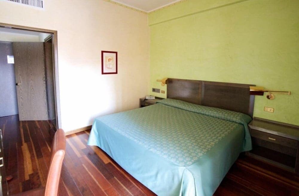 Astor Hotel