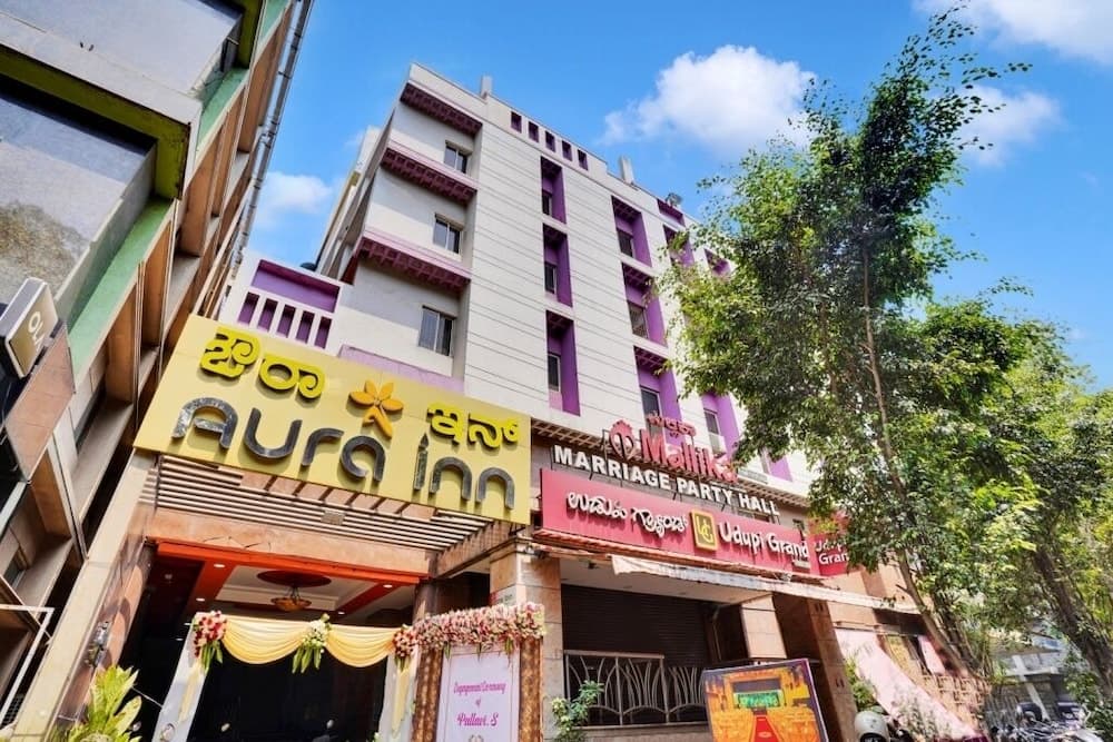 4439 Aura Inn