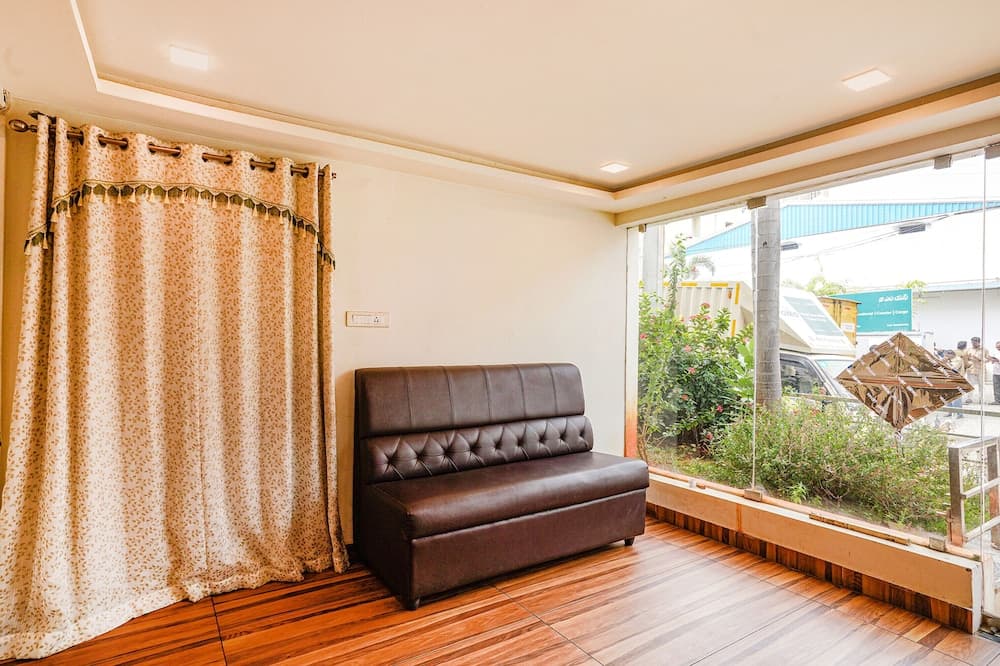Fabhotel Ambika Elite