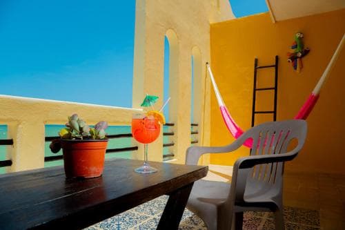 Flamingos Inn