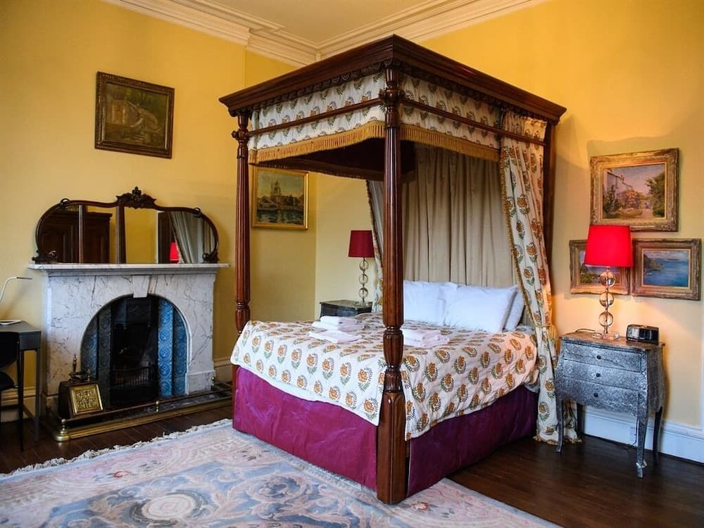 Anstey Hall