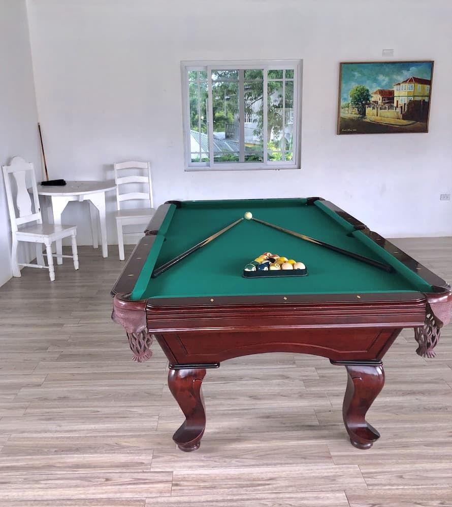 Gold Nugget Hotel