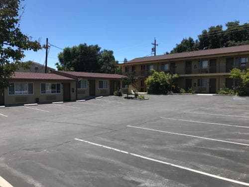 Budget Inn