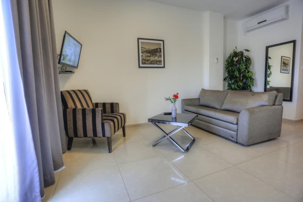 Shamai Suites