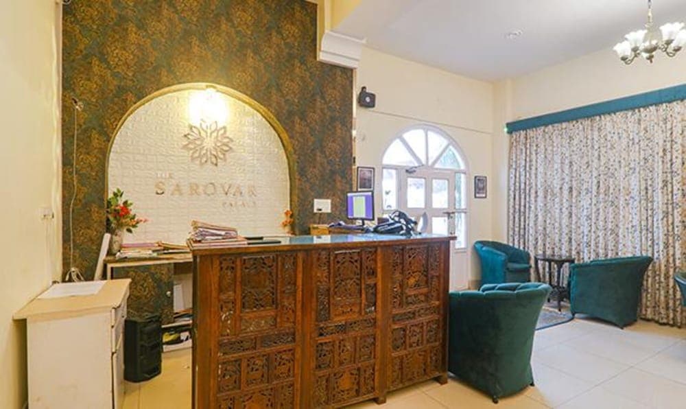 Fabhotel Sarovar Palace