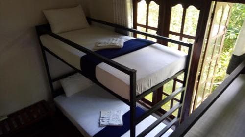 Remos Restaurant & Hostel