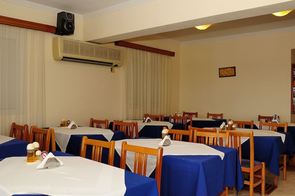 Andreolas Beach Hotel