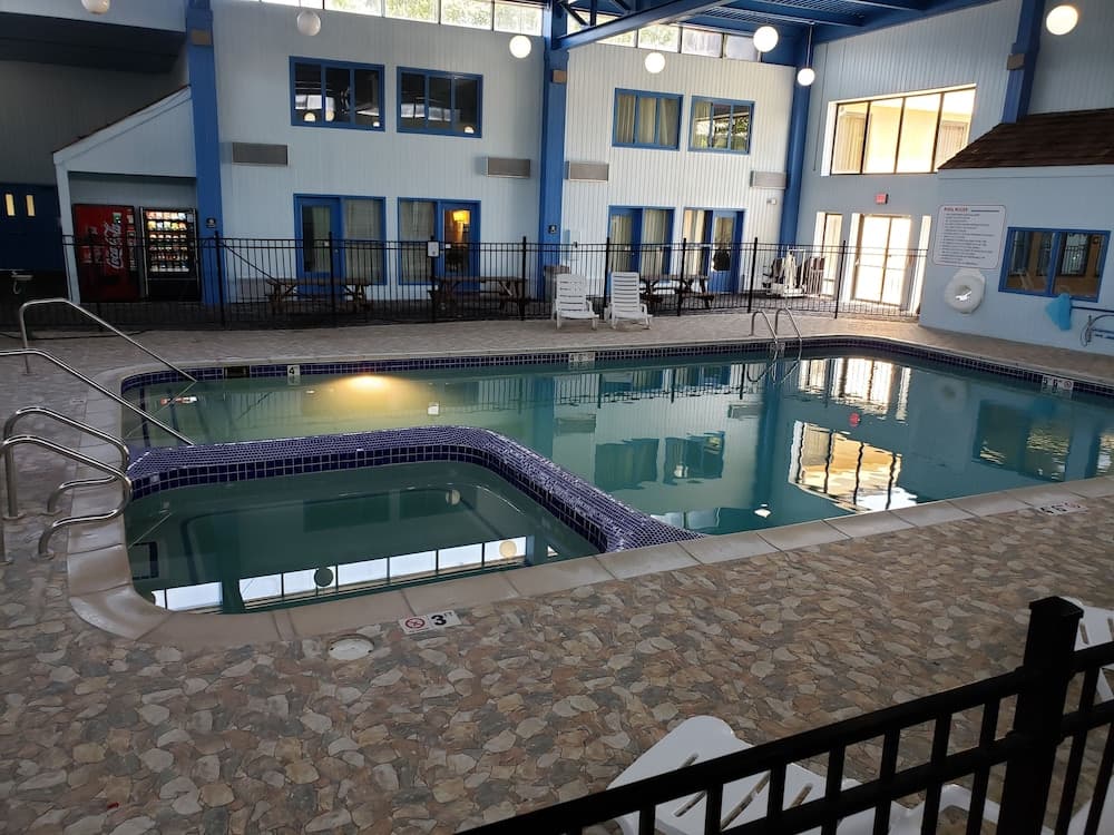 A Victory Hotel & Suites