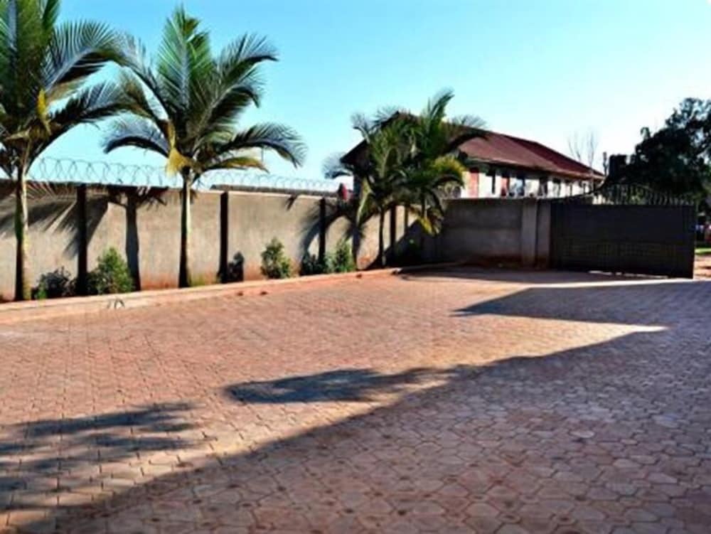 Mak Cottages