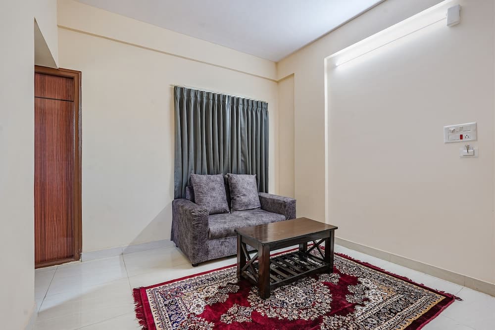 Fabhotel Valleyton Suites