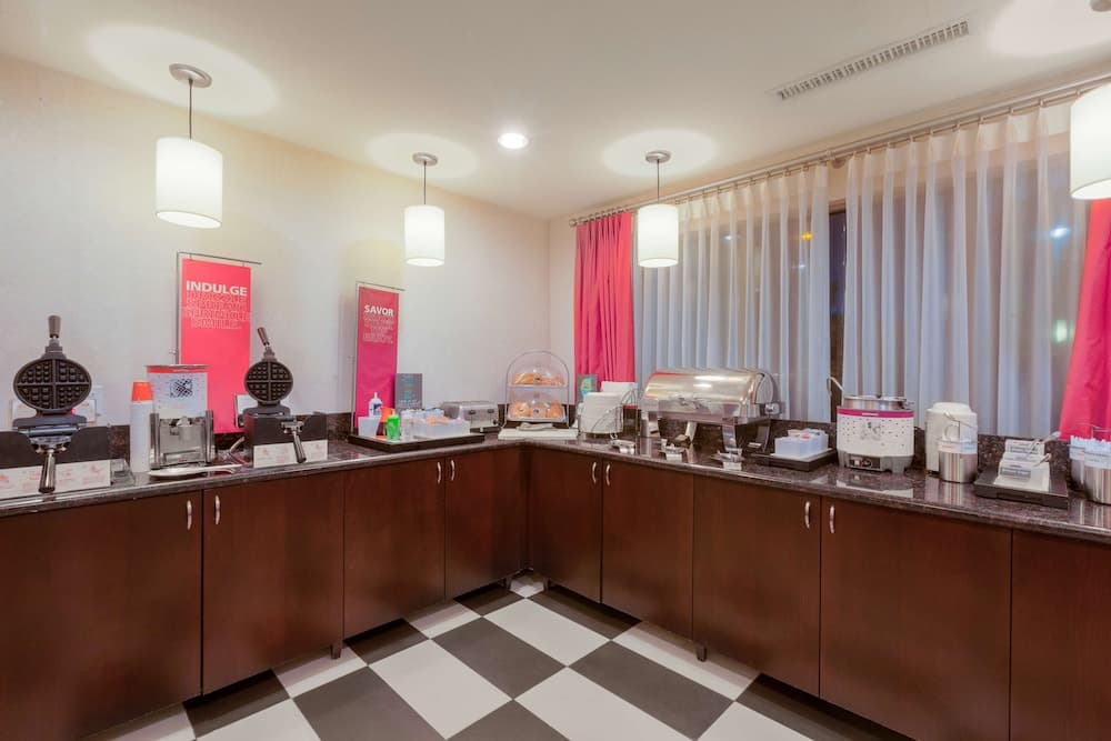 Hampton Inn San Marcos, CA