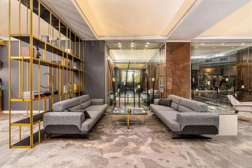 Crystal Palace Hotel
