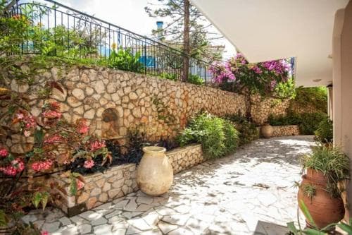 Naftilos Studios