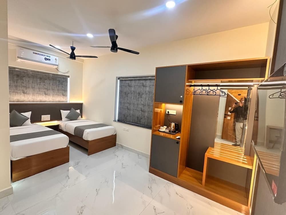 Hotel Aurora Bliss
