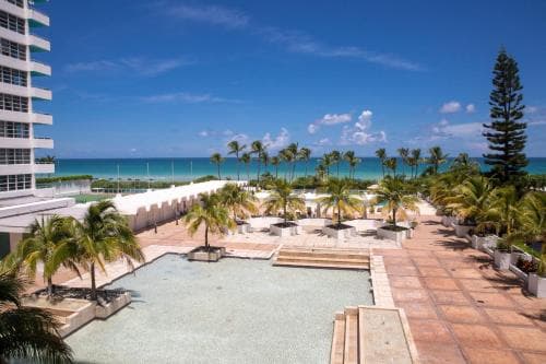 Oceanfront Contemporary Suites