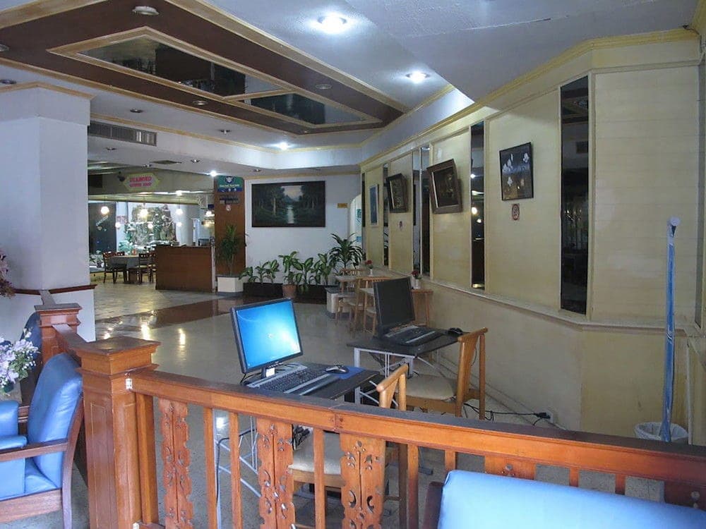 Diamond Beach Hotel