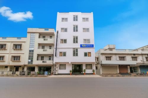 FabHotel Taj Residency