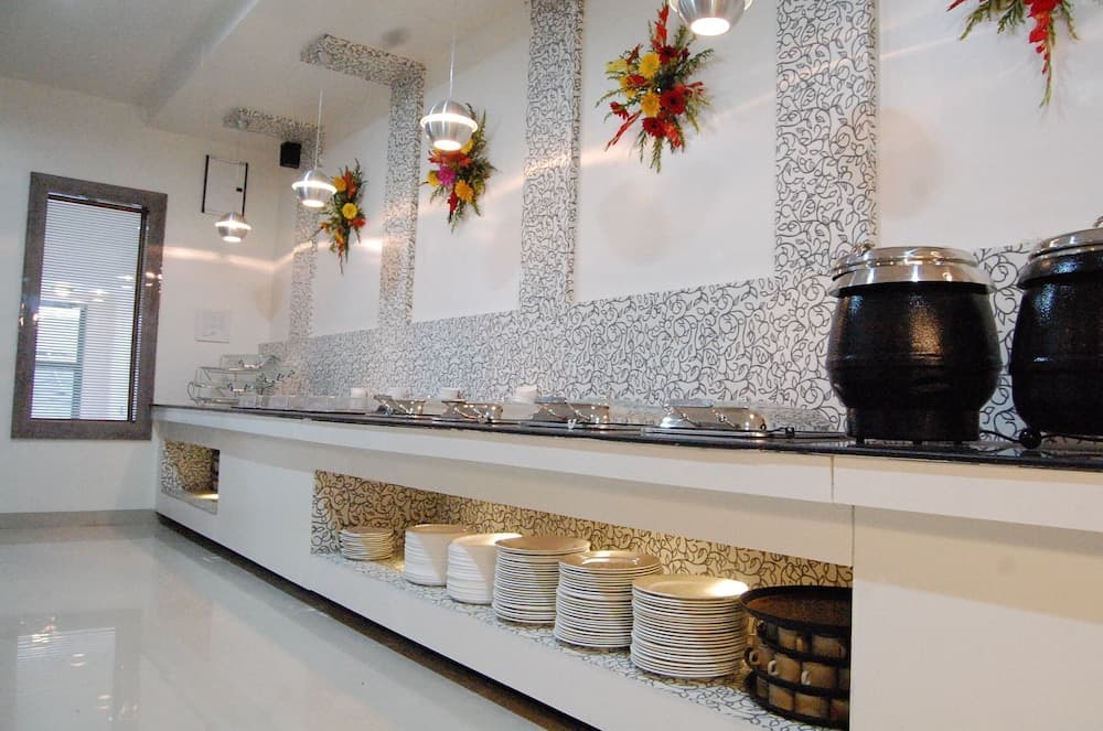 Hotel Parth Executive