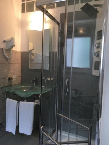 Vatican Central Suites