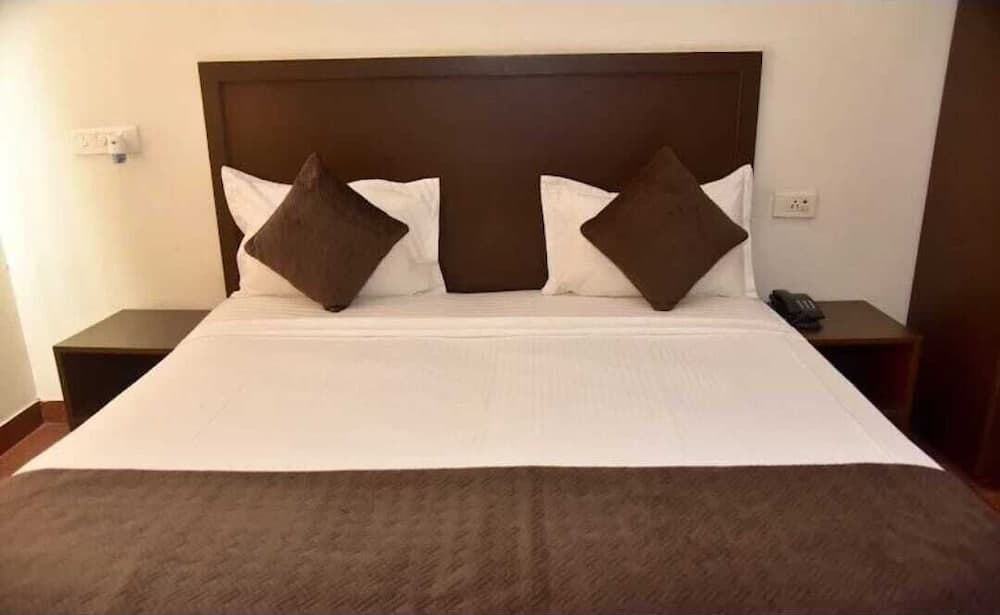 Silver Tree Hotel