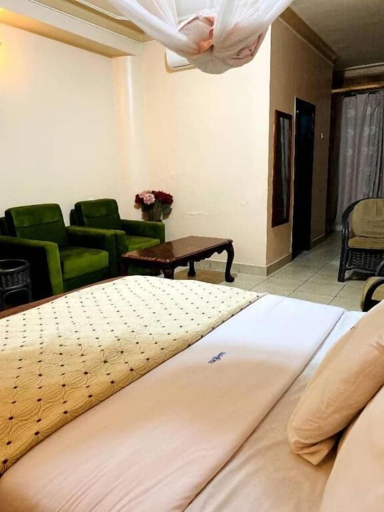 Tick Hotel