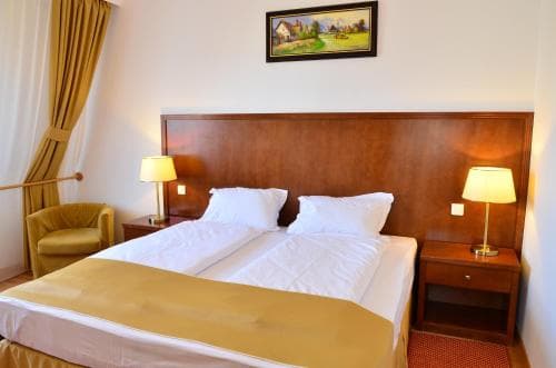 Hotel Miraj