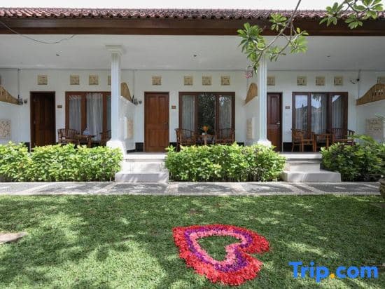 Tiga Naga Villa