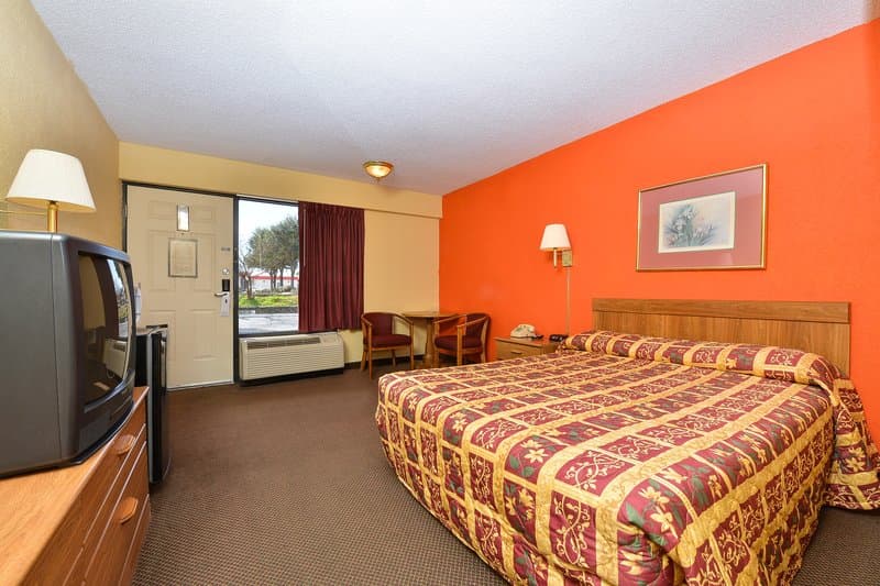 Super Value Inn