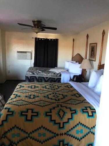 Apache Lodge