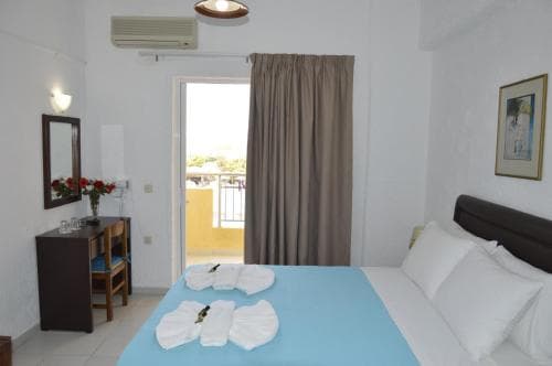 Stork Hotel