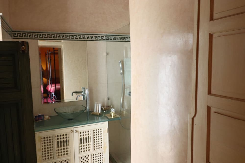 Riad Dar Al Assad
