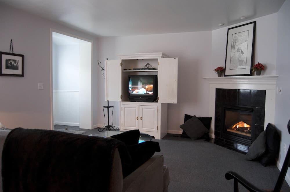 Filigree Inn Bed & Breakfast