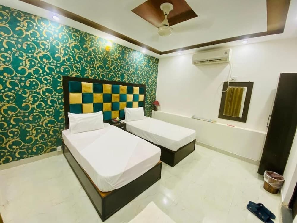 Hotel Mehran
