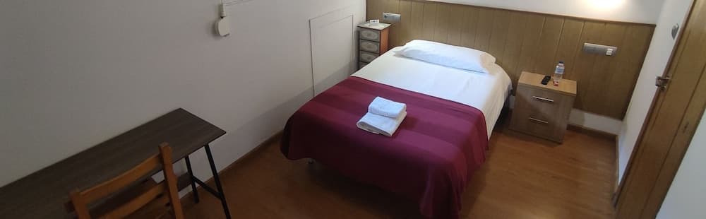 Hostal Cruce