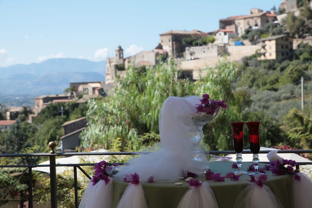 Villa Euchelia Resort