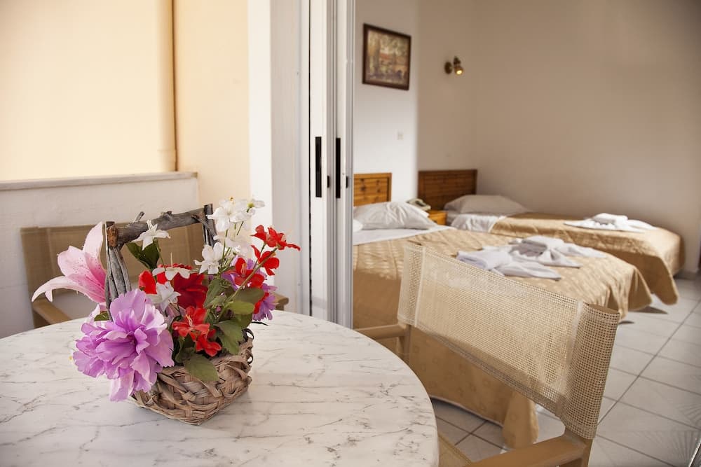 Filoxenia Hotel