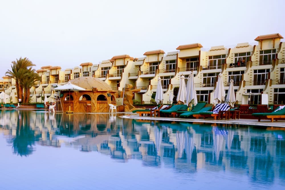 Cataract Pyramids Resort