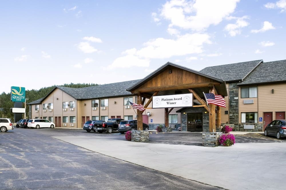 Quality Inn Hill City