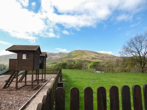 Oak Tree Cottage nestled in the hills of the Lake District and Yorkshire Dales