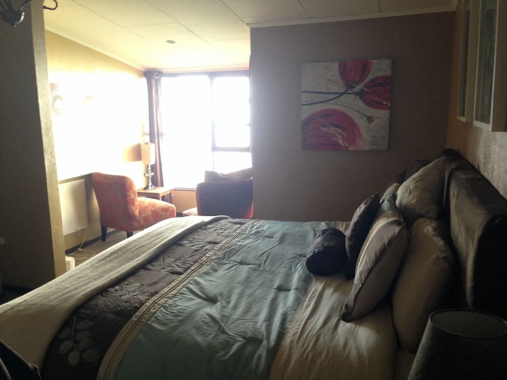 Poas Lodge