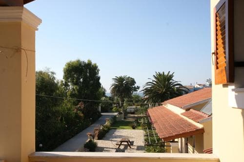 Harris Apartments