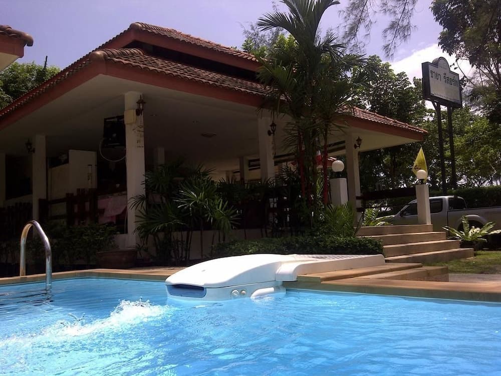 Chaya Resort