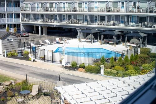 Grand Beach Inn