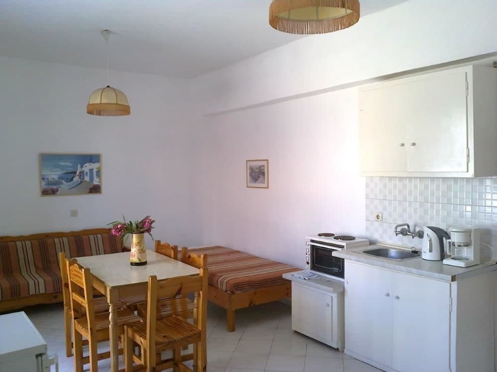 Beachfront Salvanos
