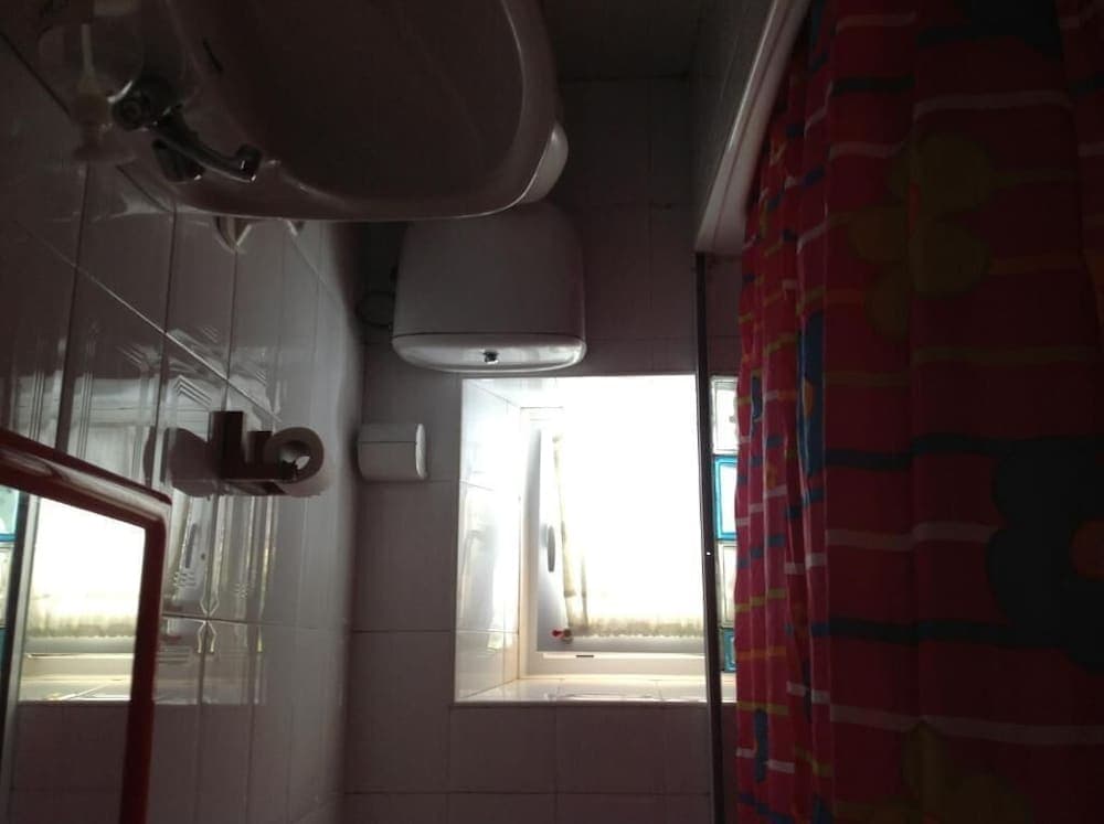 SURFtoLIVE House - Hostel