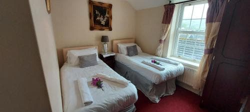 Fennessy s Hotel