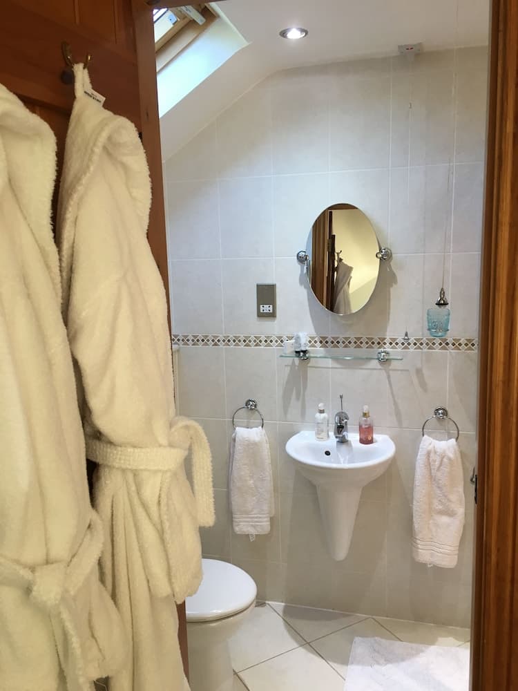 Otley Chevin B&B With Dining