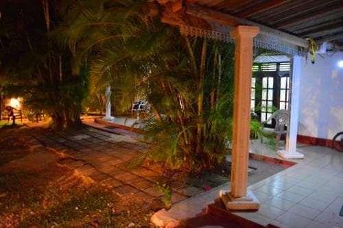 Chinthas Villa