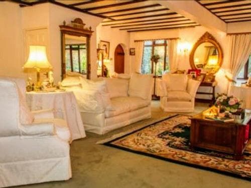 Tudor Place B&B